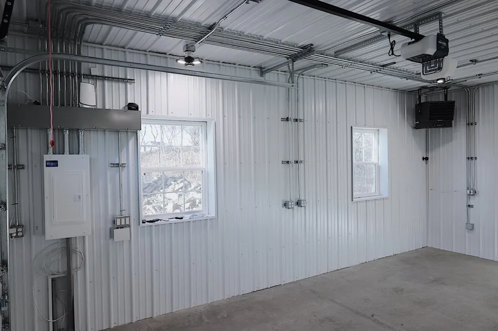 Slide of LM Electric and Consulting