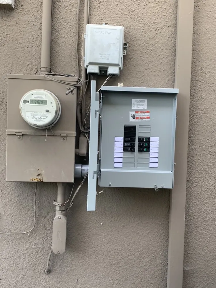 Slide of LM Electrical Solutions