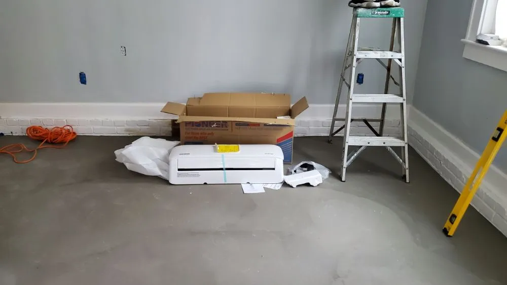 Slide of L&M Home Improvement