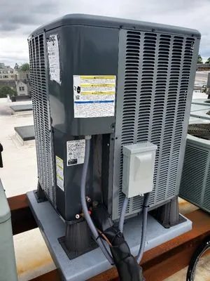 L&M Home Improvement Logo