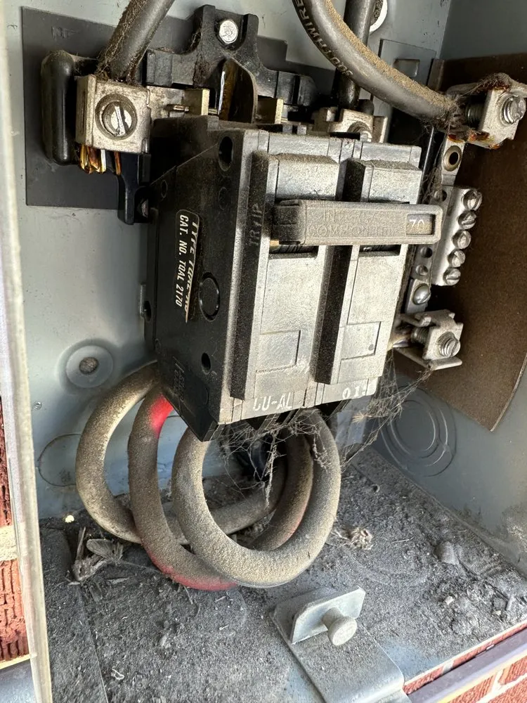 Slide of LMA Handyman Services