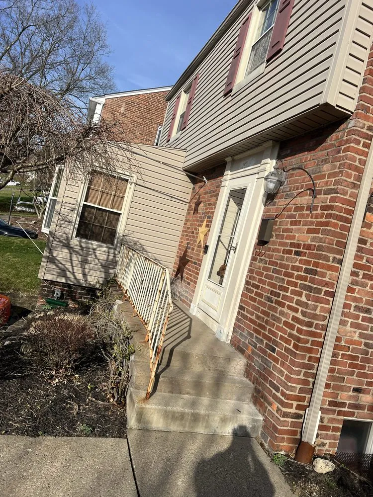 Slide of LMM Contracting