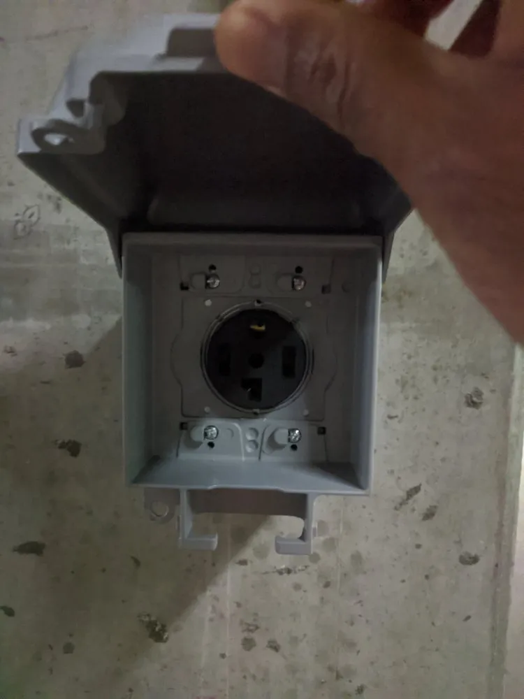 Licensed electrical repair service in Montrose, CA - LMS Electric