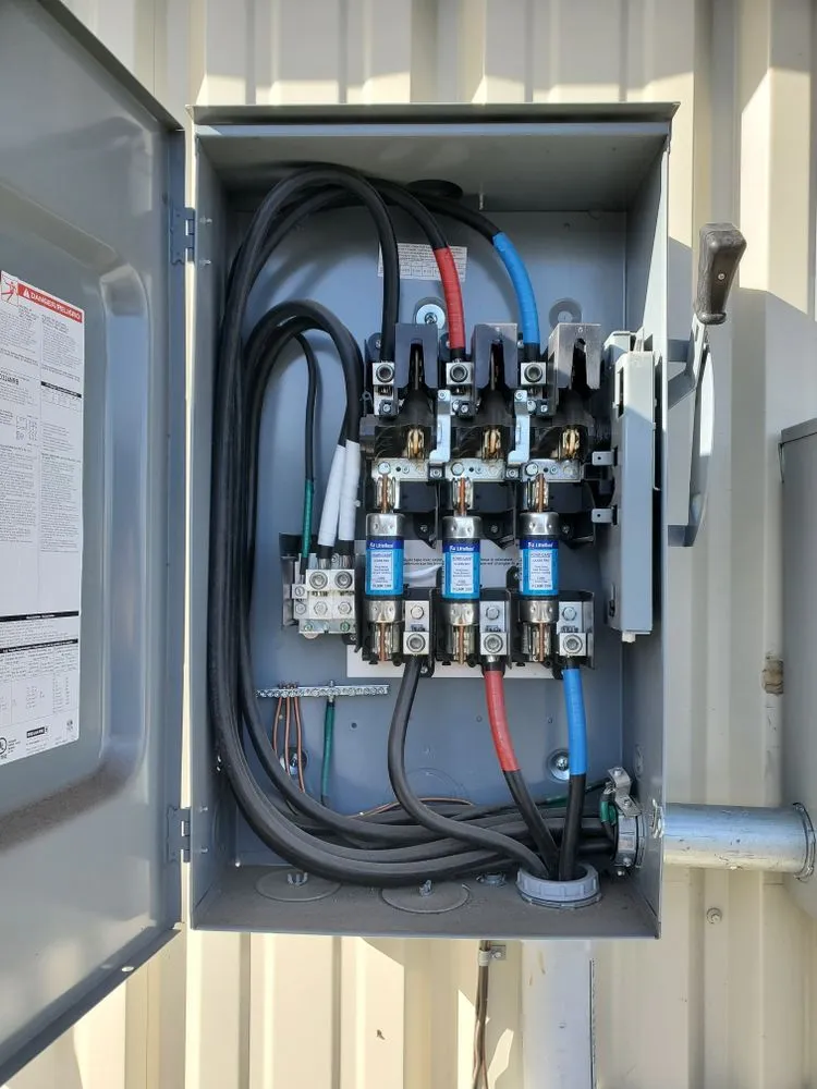 Slide of Lobos Electric