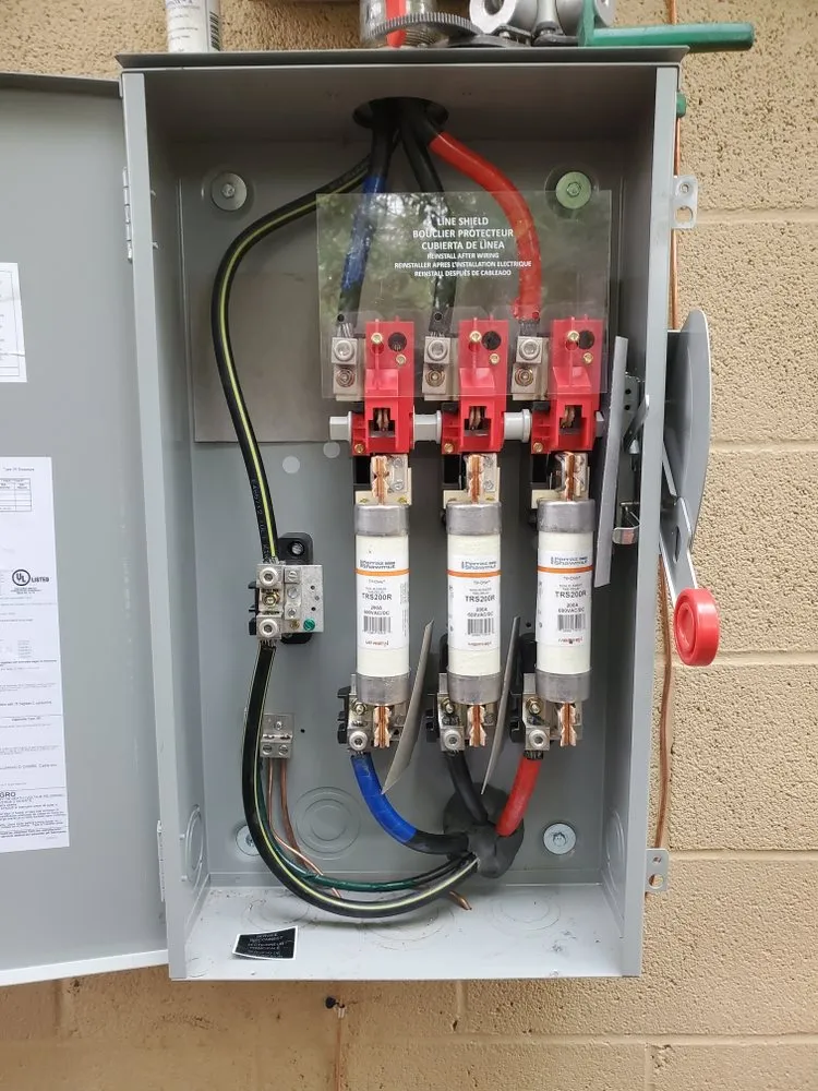 Slide of Lobos Electric