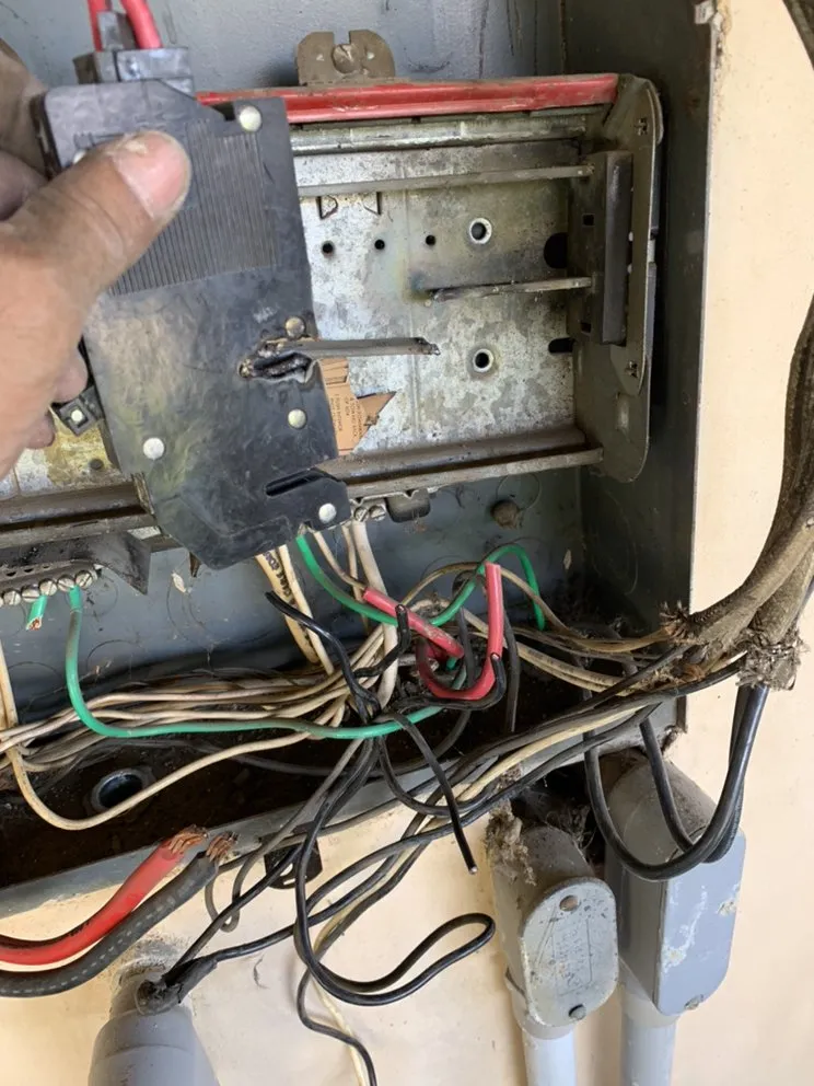 Reliable electrical repair experts serving , - Lobos Master Builder