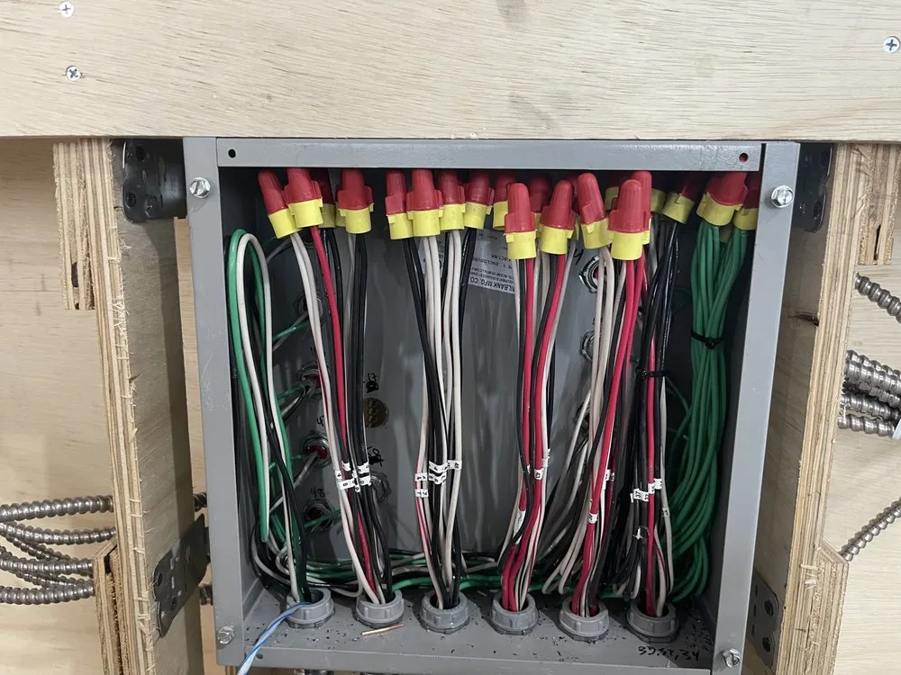 Certified circuit breaker repair experts serving South Richmond Hill, NY - Local Electric