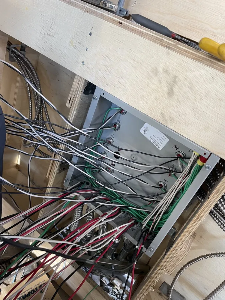 Reliable emergency electrical service service in South Richmond Hill, NY - Local Electric