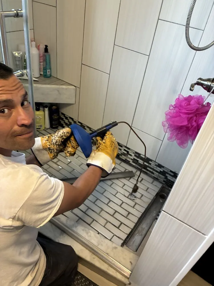 Slide of Local Leo’s Skilled Services