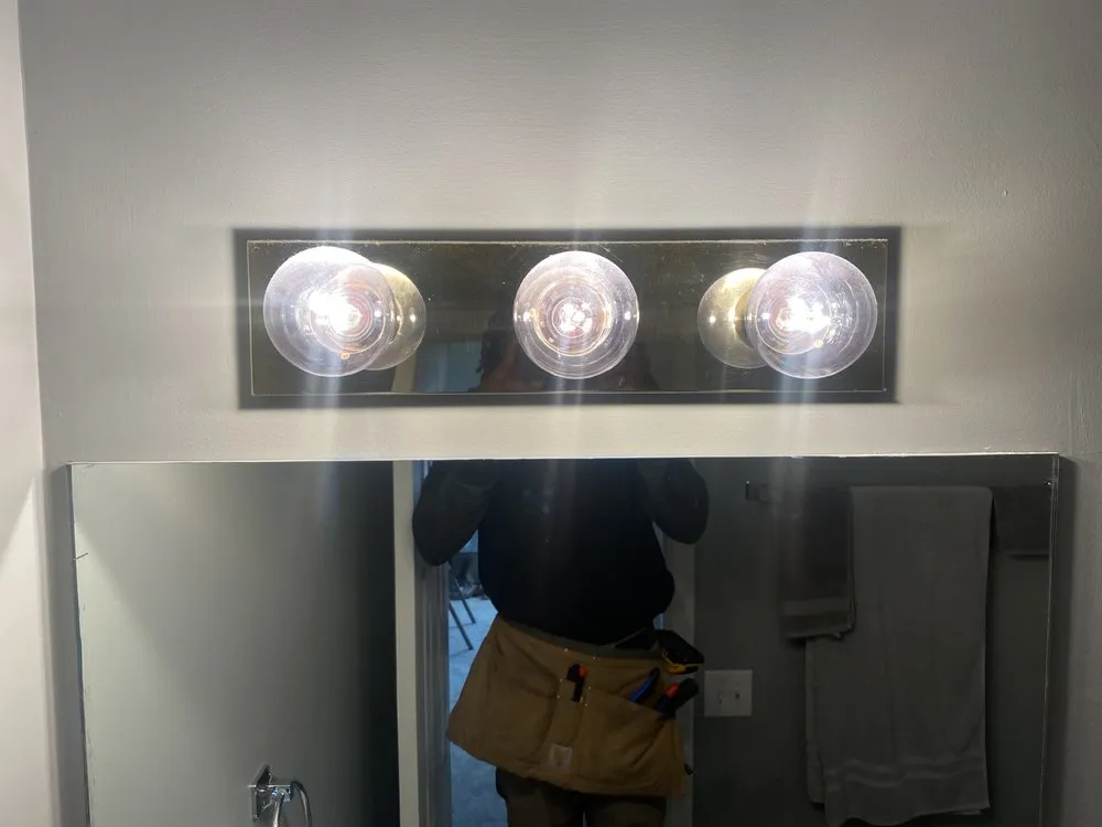 Slide of Locd and Handy 