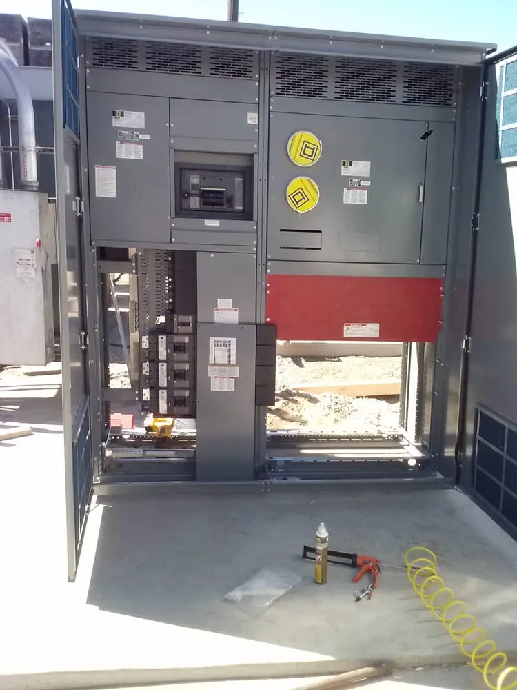 Slide of LoDolce Electric