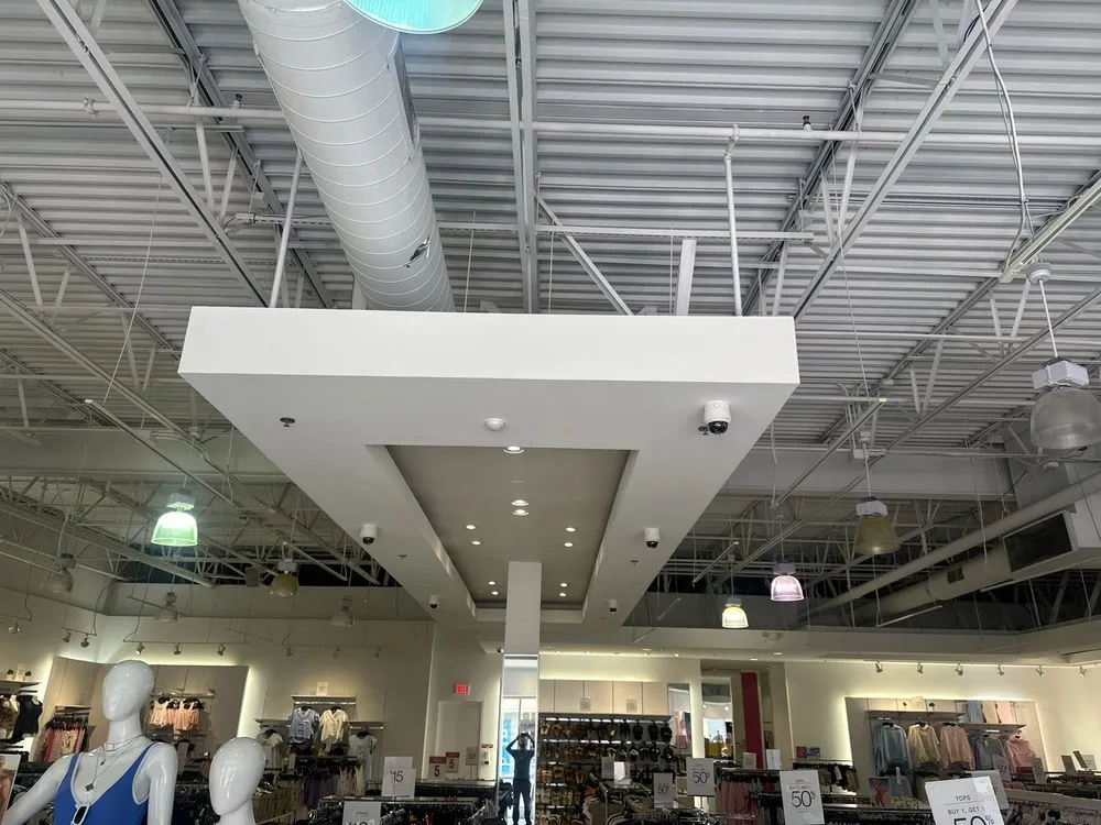 Certified lighting installation service in ,  - Loelectric Equipment