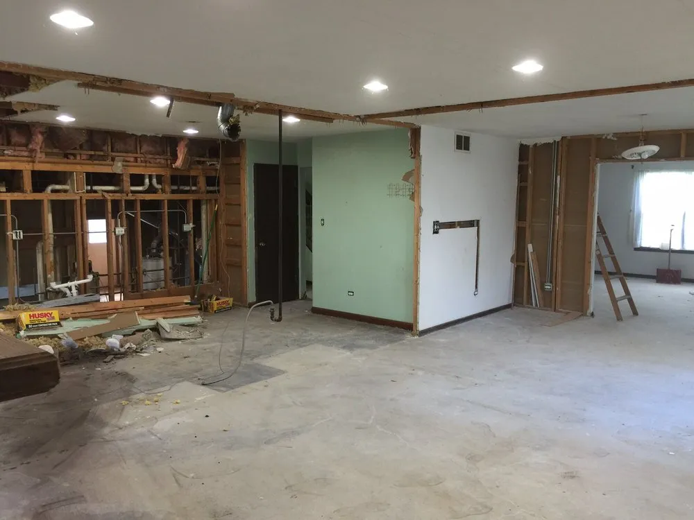 Trusted circuit breaker repair in Caledonia, IL by Logan Werx Construction Corp