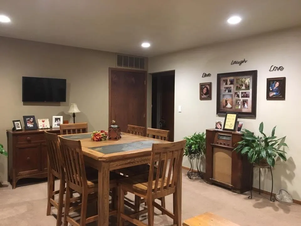 Slide of Lohr Electric