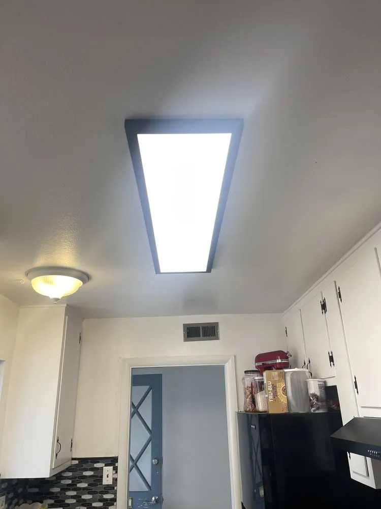 Slide of Lokal Lights