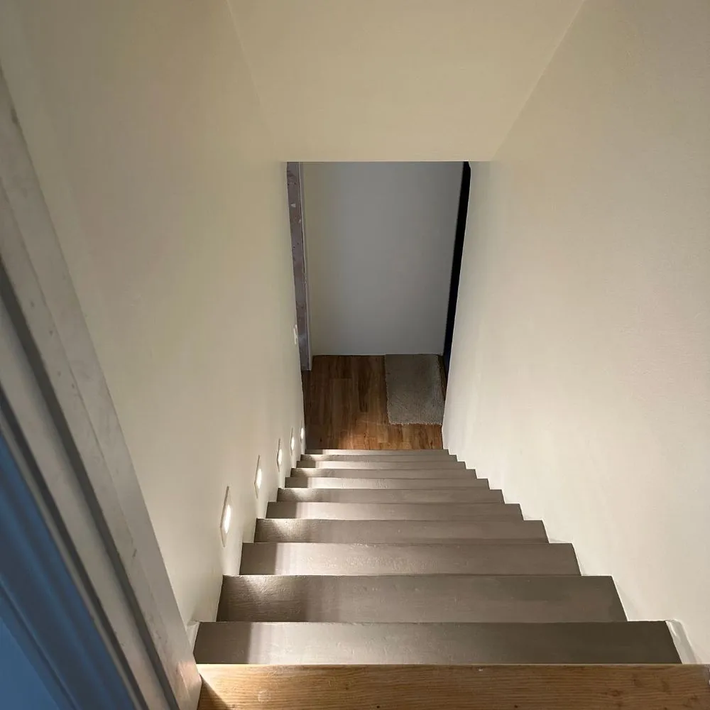 Slide of Lomas Construction