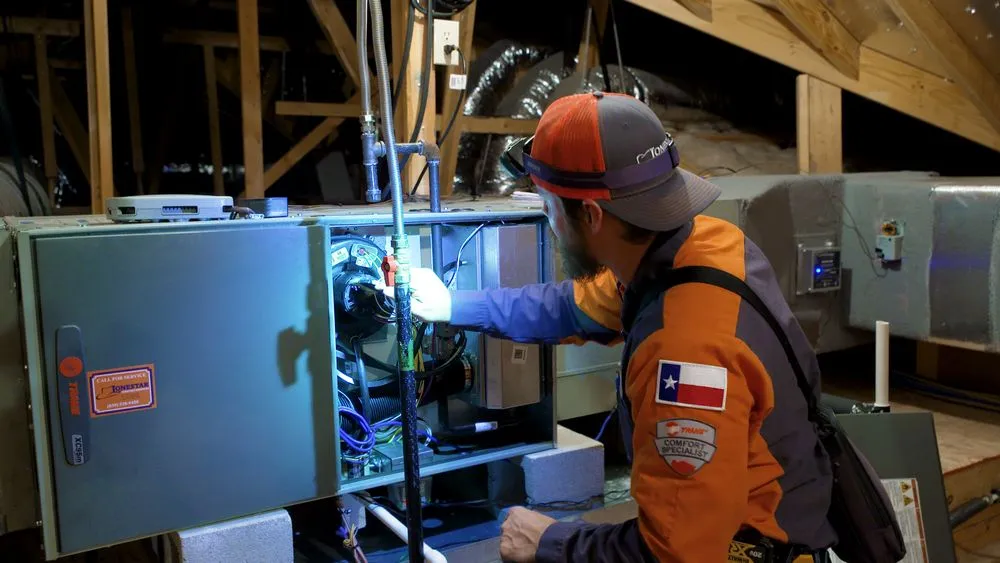 Slide of Lonestar Comfort Services