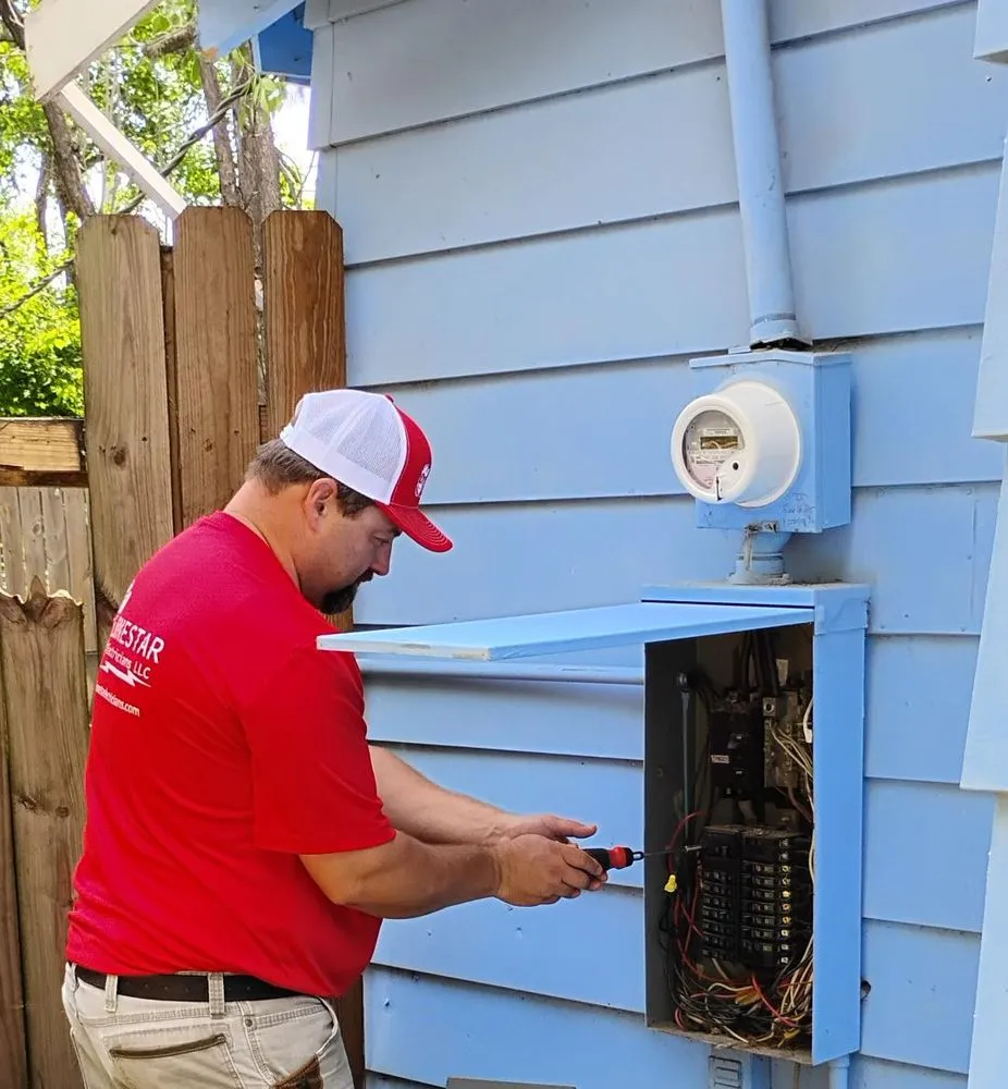 Slide of Lonestar Electricians