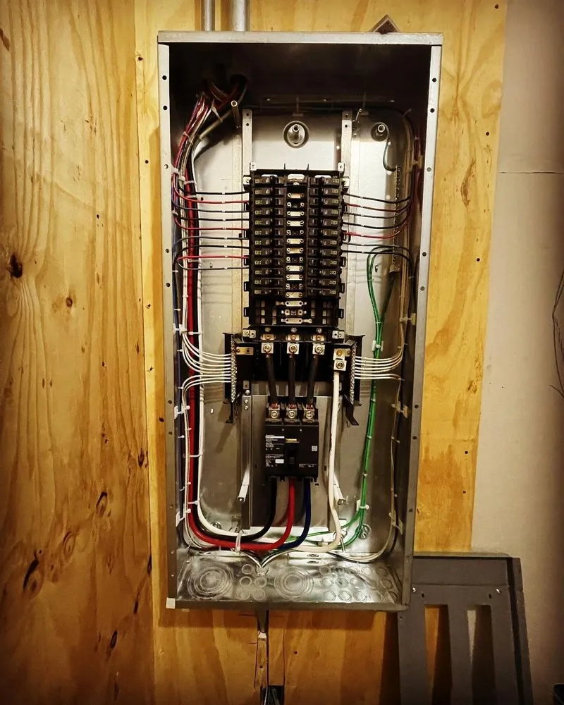 Slide of Loop Emergency Electrician