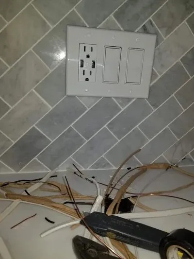 Slide of Lopes Electric