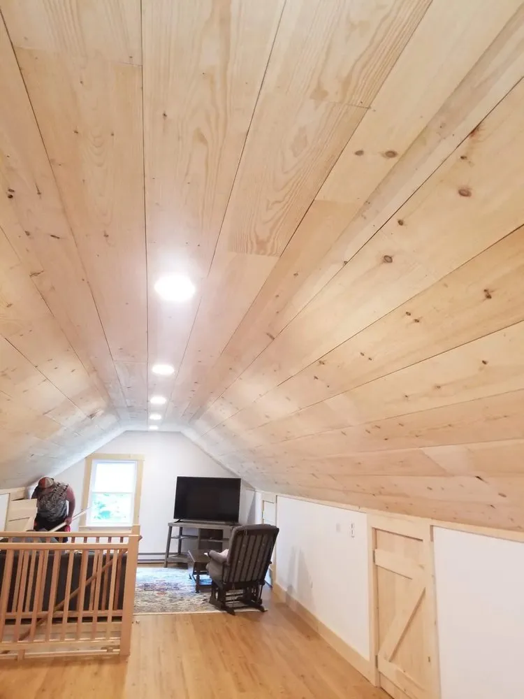 Slide of Lopes Electric