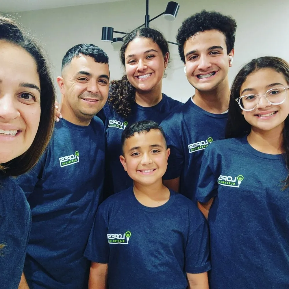 Slide of Lopes Electric