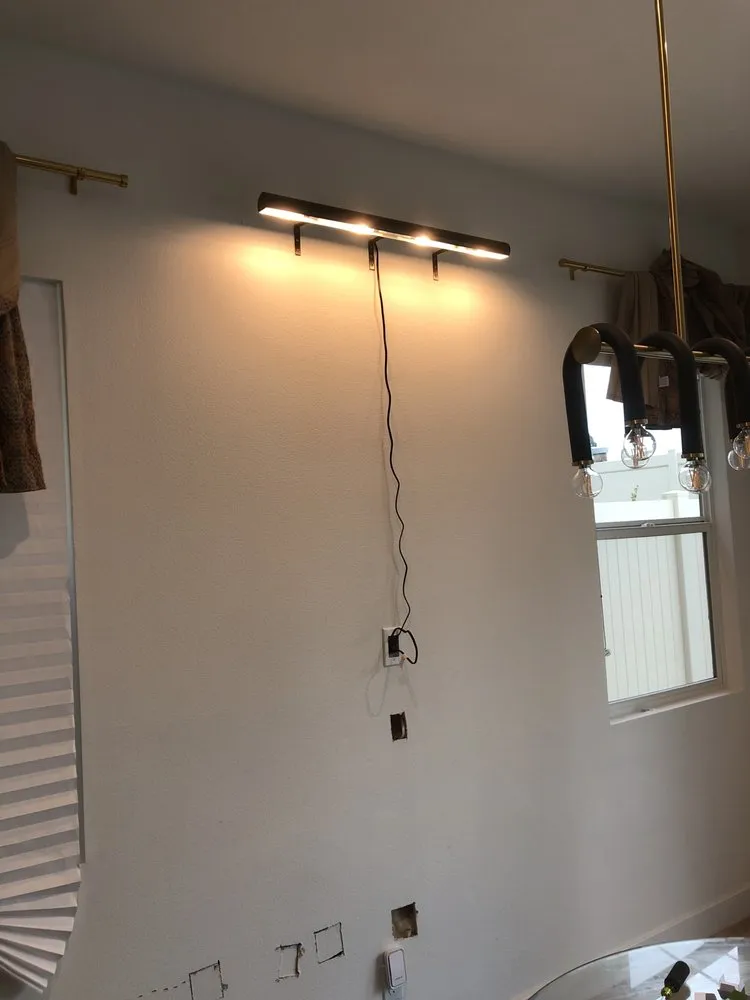 Expert electrician providing electrical repair in San Fernando Valley, CA - Lopez Electrical