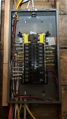 Lopez Electrical Service Logo