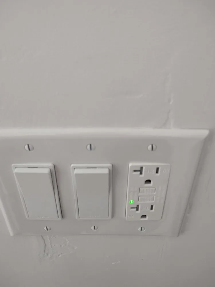 Slide of Lopez Electrical Service