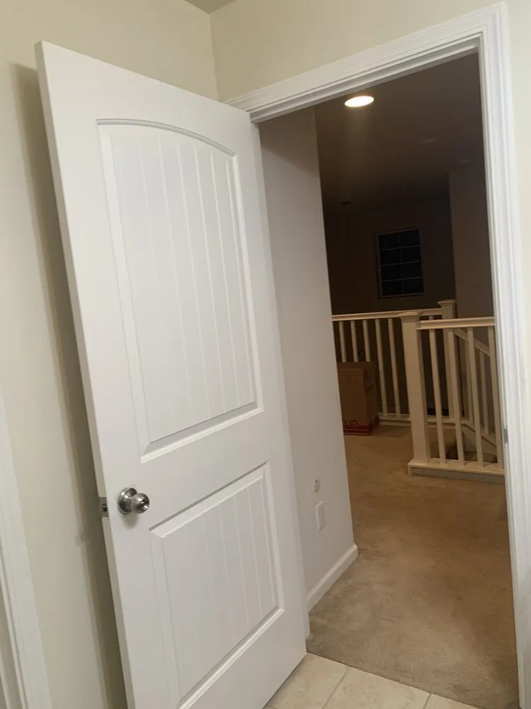 Slide of Lopez Handyman