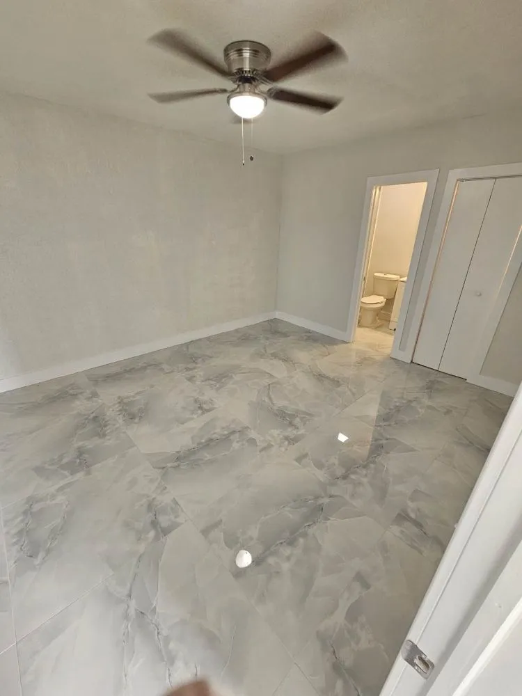 Slide of Lopez Luxury