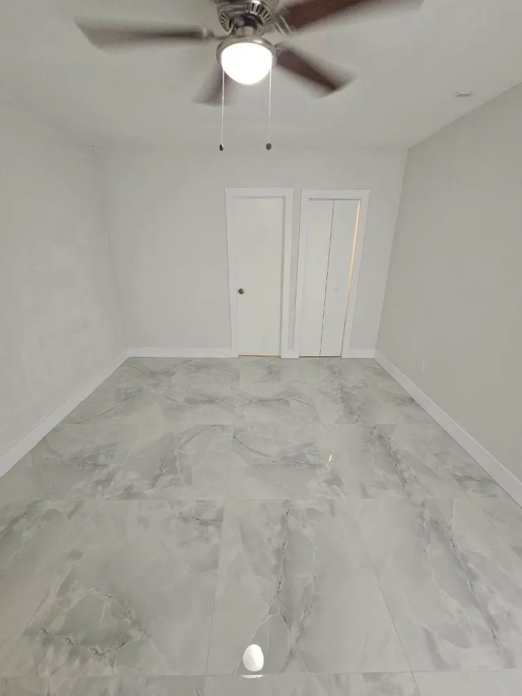 Slide of Lopez Luxury