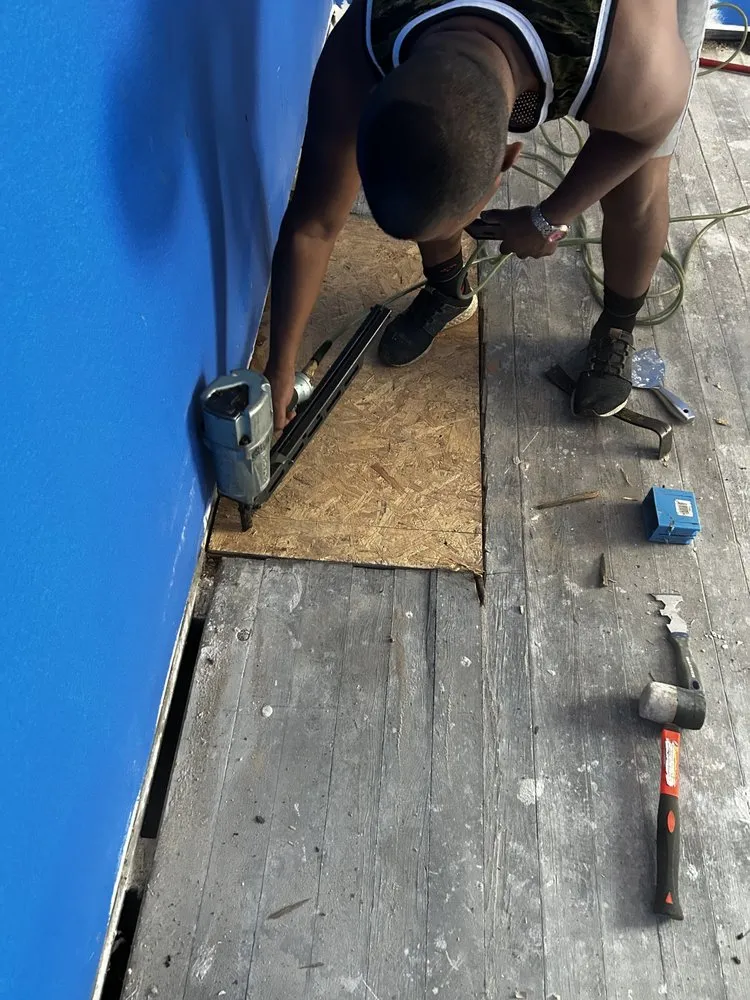 Professional circuit breaker repair in Soddy-Daisy, TN by Lopez Remodeling