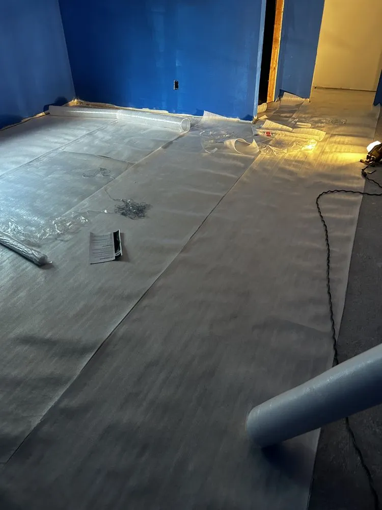 Emergency electrician providing wiring installation in Soddy-Daisy, TN - Lopez Remodeling