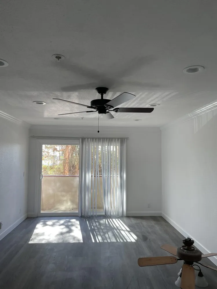 Slide of Lordeen Electric