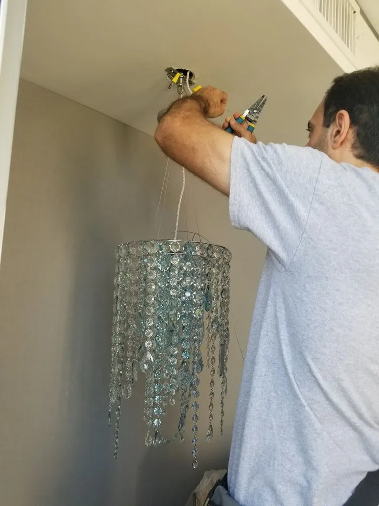 Slide of Los Angeles Electricians