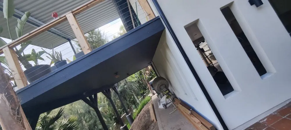 Slide of Los Elegidos Construction