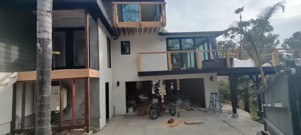 Slide of Los Elegidos Construction