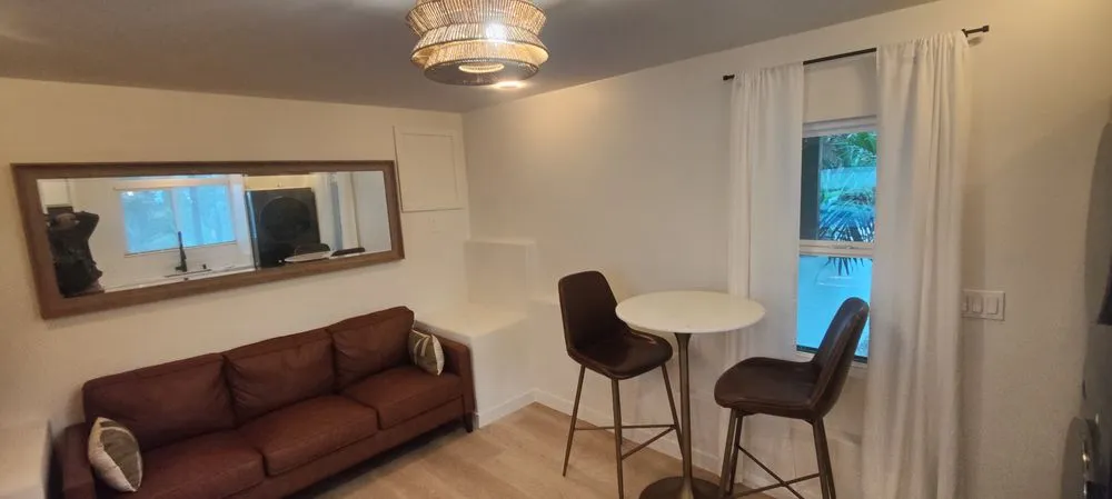 Slide of Los Elegidos Construction