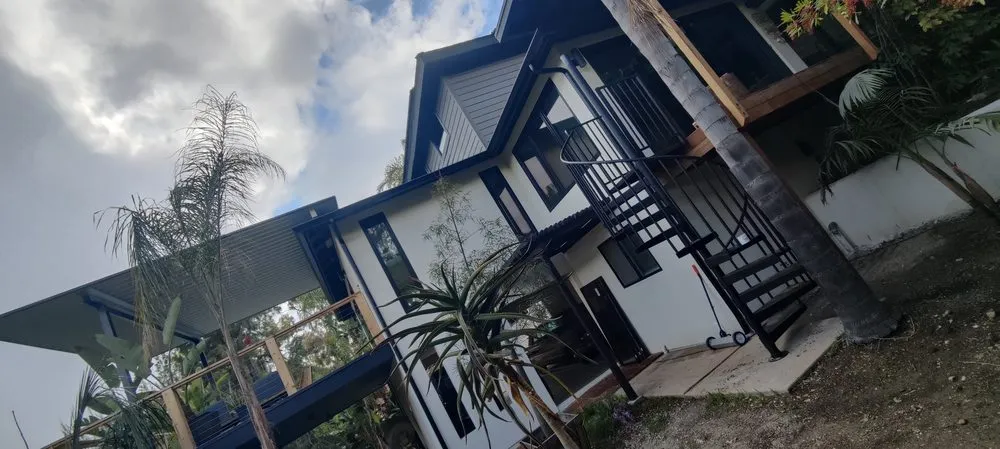 Slide of Los Elegidos Construction