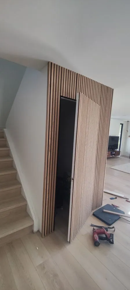 Slide of Los Elegidos Construction