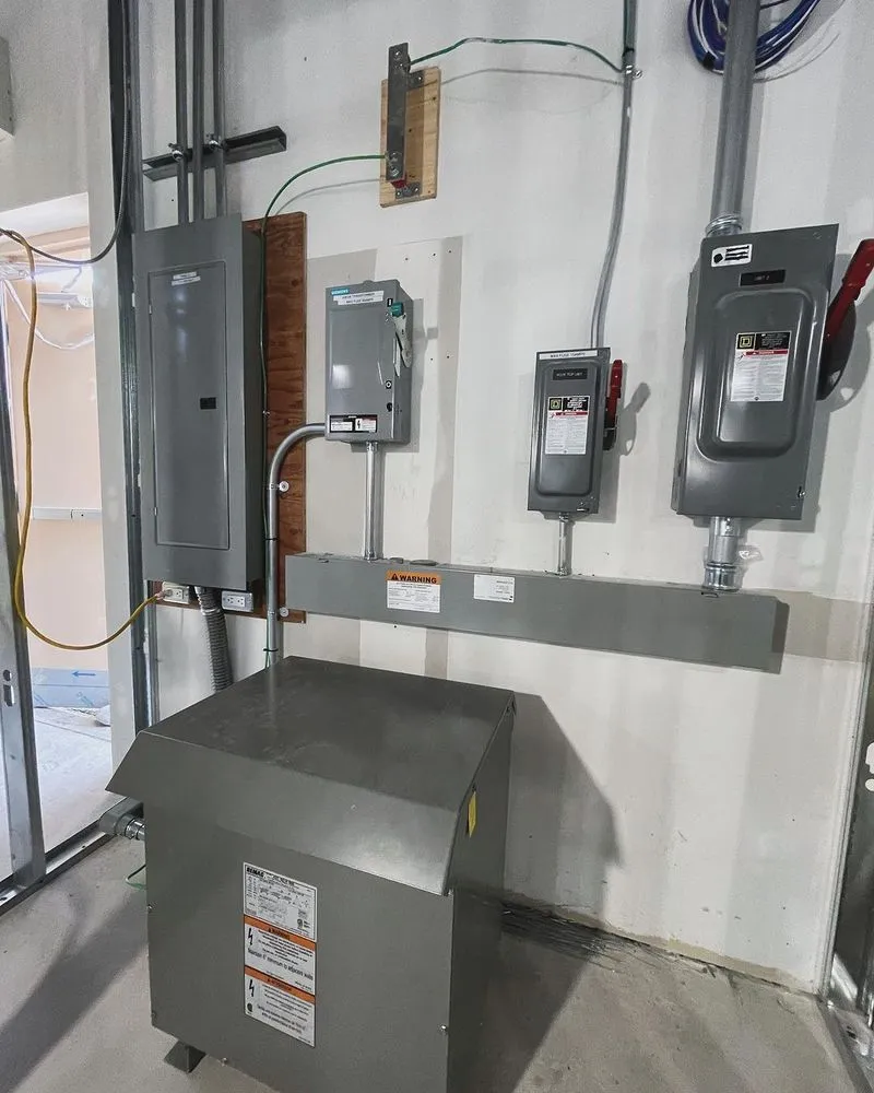 Slide of Los Feliz Certified Electrician