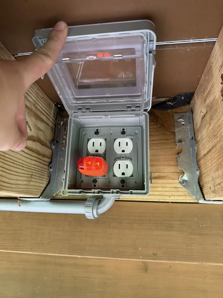 Slide of Louies Electric