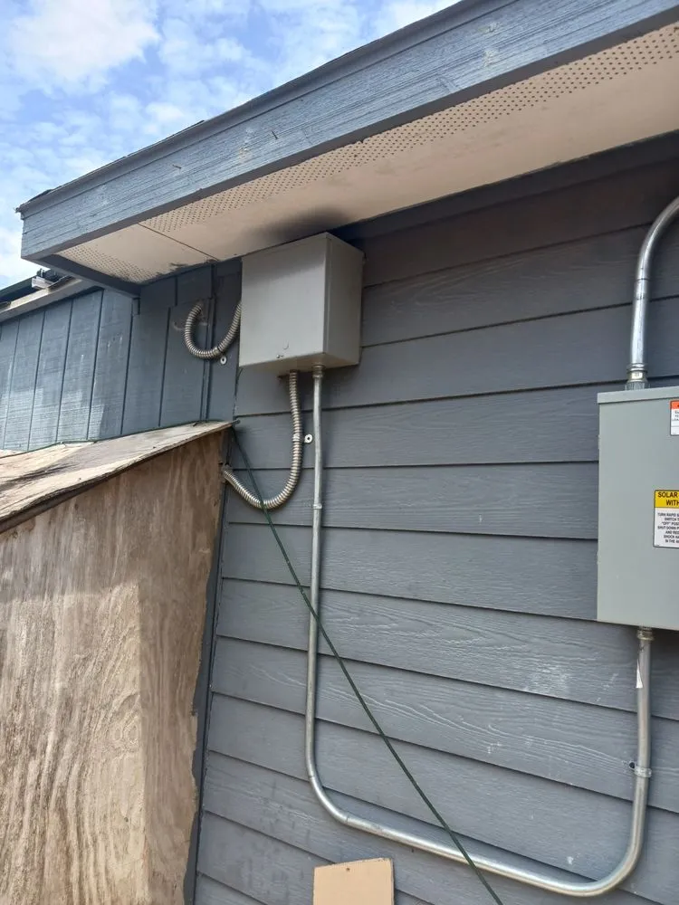 Slide of Louie's Electric