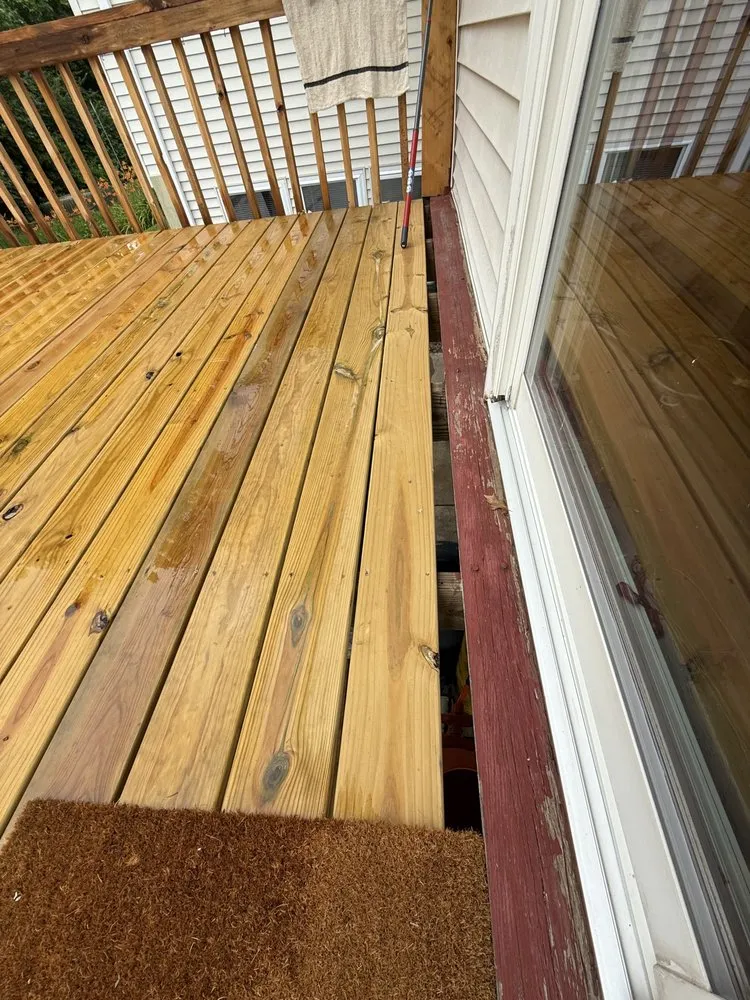 Slide of Louie's Lighting