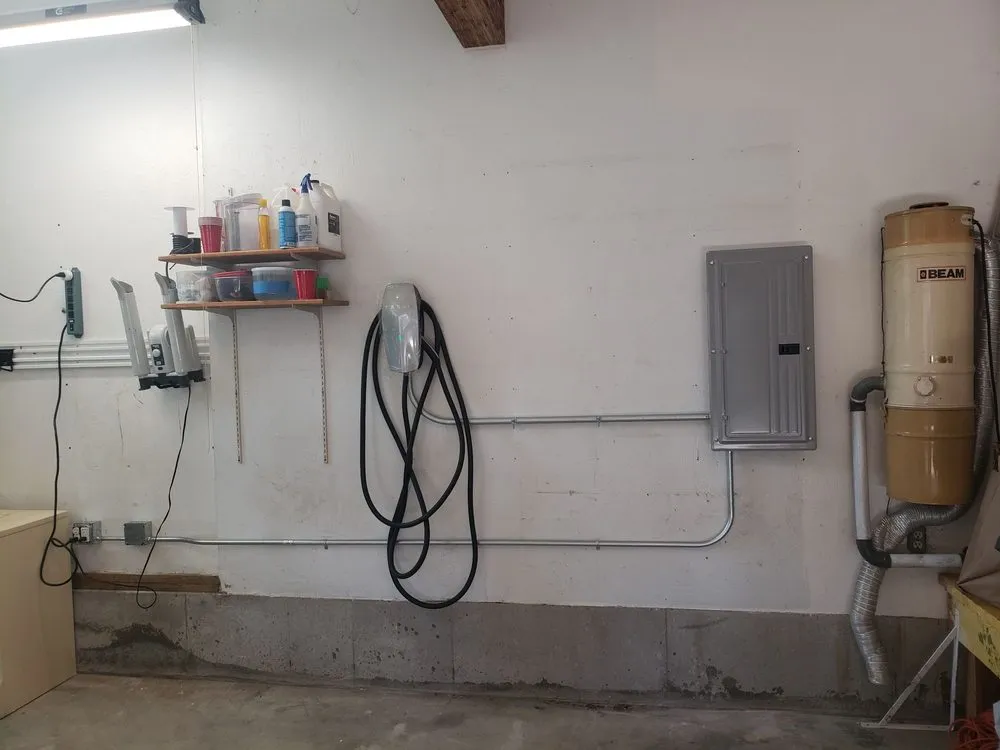 Slide of Louis Benson Electrician