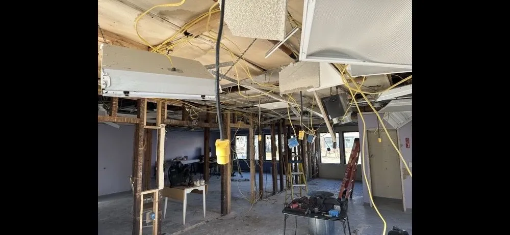 Slide of Louis Benson Electrician