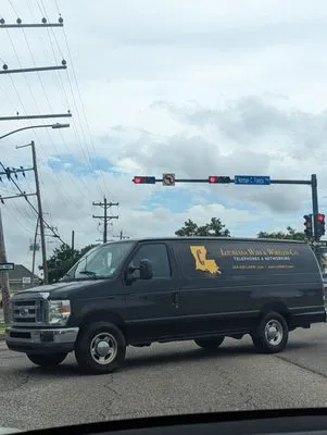 Louisiana Wire & Wireless Co. Logo