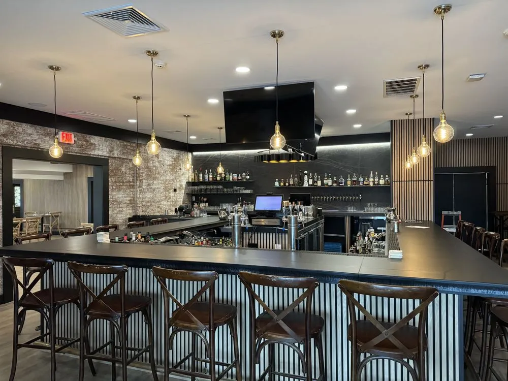 Slide of Lou's Electric