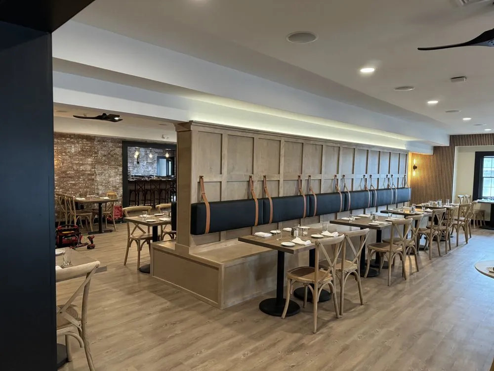 Slide of Lou's Electric